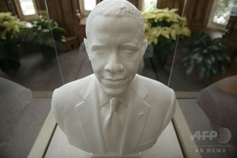3Dプリンターで制作、オバマ米大統領の胸像展示 スミソニアン