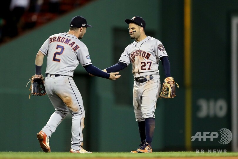 アストロズがア・リーグ優勝決定S先勝、9回のHR攻勢で突き放す