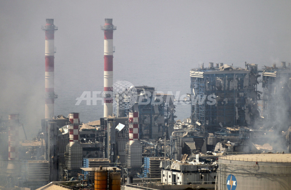 キプロスの海軍基地で爆薬倉庫が爆発 12人死亡 写真8枚 国際ニュース：AFPBB News