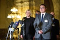 オランダ・ハーグの国際司法裁判所で、ロシアのウクライナ侵攻をめぐる暫定措置が出されたことを受け、記者会見したウクライナの代表団（2022年3月16日撮影）。(c)Phil nijhuis / ANP / AFP