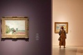 安全な地下の展示室で行われている企画展。イスラエル・テルアビブ美術館で（2024年8月13日撮影）。(c)Oren ZIV / AFP