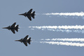 インド・アーメダバード上空を飛ぶ、同国空軍のスホイ30戦闘機（2020年5月3日撮影）。(c)SAM PANTHAKY / AFP