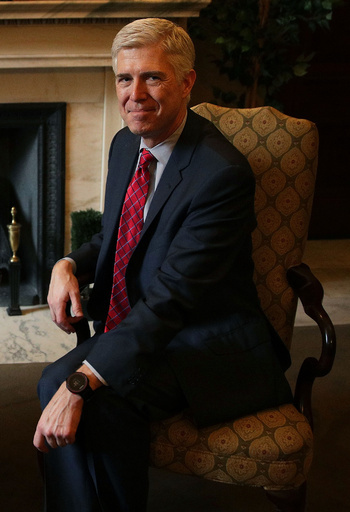 米最高裁判事候補ゴーサッチ氏、トランプ氏の司法批判に「失望」