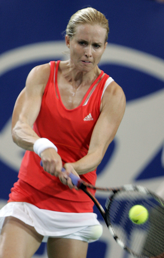 米国 ショウネシーがミルザを降し第1試合を制す