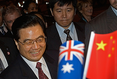 中国の胡国家主席、オーストラリアに到着