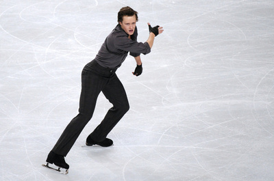 無良が男子SP2位発進、首位アボット エリック・ボンパール杯