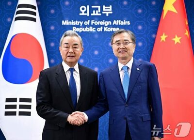 韓国・中国外相会談、王毅氏「朝鮮半島で建設的役割」…米国には「敵対政策の変更」要求