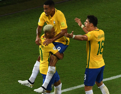 ネイマール流血もブラジル大勝、アルゼンチンはまたドロー W杯南米予選