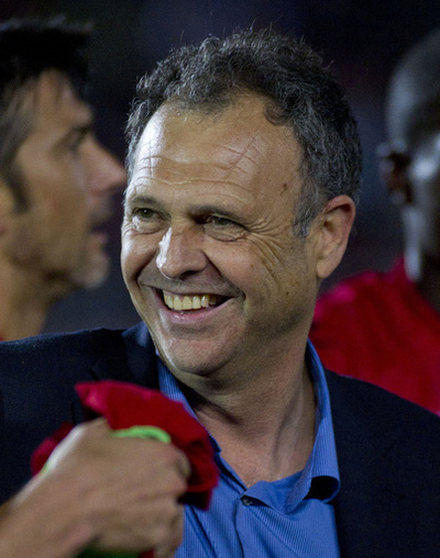 マジョルカ、カパロス監督を解任