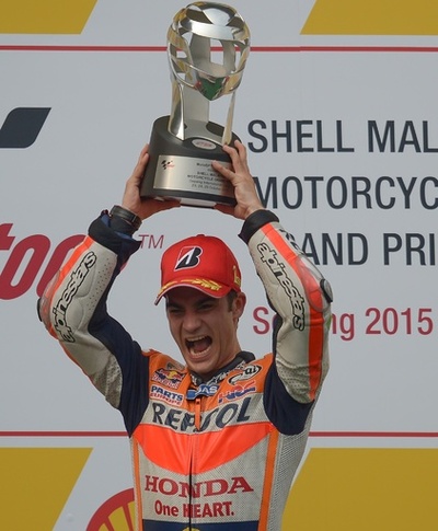 ペドロサがマレーシアGP制す―ロッシはマルケスとの接触でペナルティー