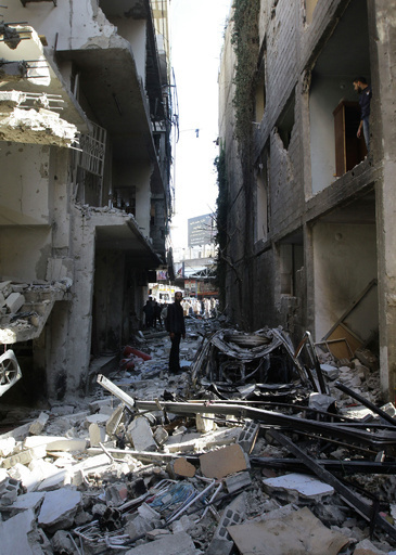 シリア首都近郊で自動車爆弾が爆発、54人死亡