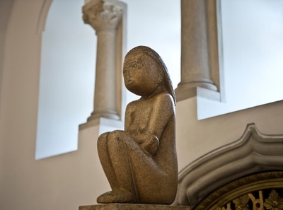 ルーマニア政府、ブランクーシ作品購入で募金呼び掛け