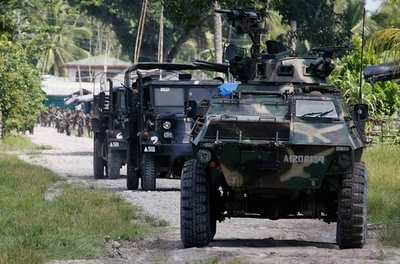 フィリピン南部、武装グループが小学校襲撃 児童ら75人連れ去る