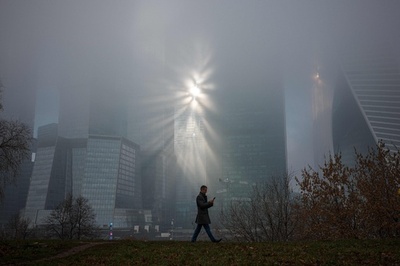 【今日の1枚】ビジネス街が霧で異世界に、モスクワ