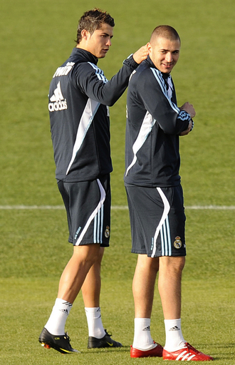 伝統の一戦「エル・クラシコ」を控えるバルセロナとレアル・マドリード