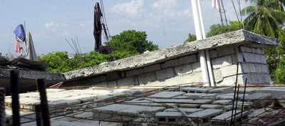 ハイチ首都でまた校舎倒壊、7人負傷