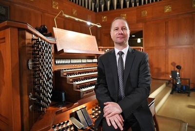 ノートルダム大聖堂の大火災、巨大パイプオルガンは無事 フランス