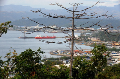 スービック湾に艦艇など配備へ、南シナ海にらみフィリピンが計画