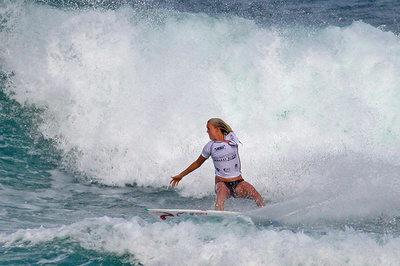 サーフィン国際大会、2度のサメ襲撃で中止に 豪南西部