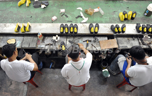 イメルダ夫人も愛したフィリピン マリキナ靴 再興を目指す 写真17枚 ファッション ニュースならmode Press Powered By Afpbb News