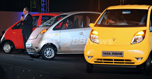 インドのタタ モーターズ 世界最安車 ナノ の発売を発表 写真3枚 ファッション ニュースならmode Press Powered By Afpbb News