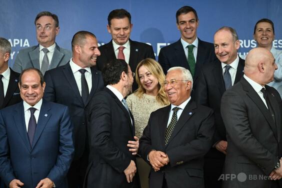 ようやく「ロシア人がいなくなった」 オルバン氏不在に浮かれるEU首脳