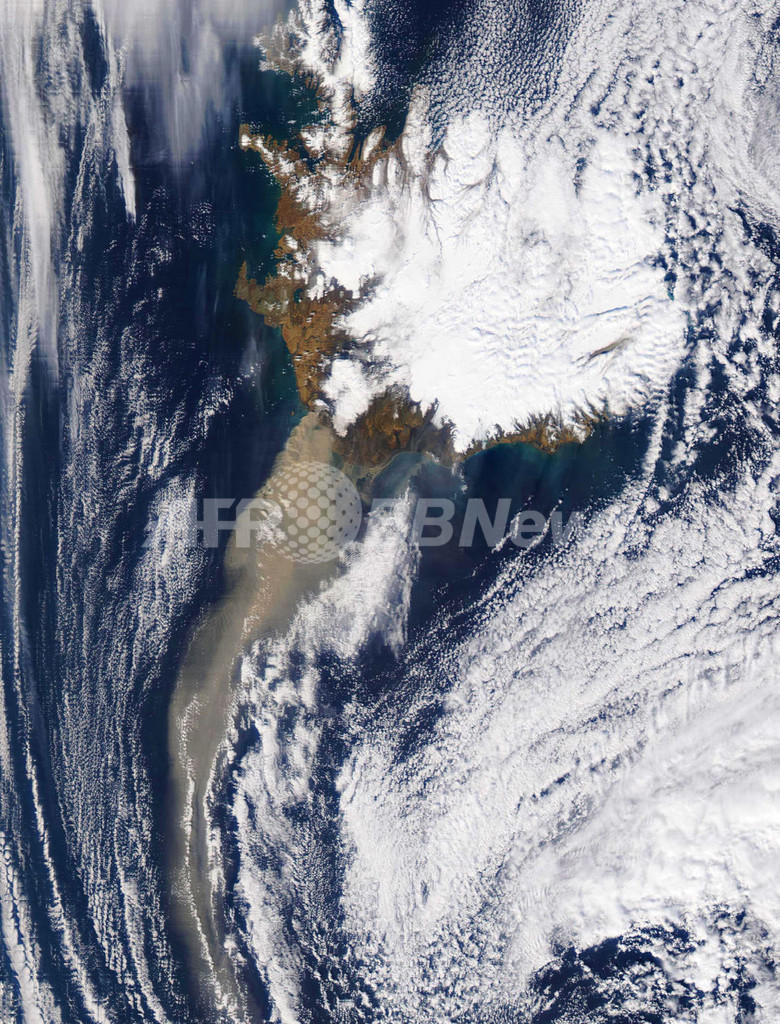 アイスランド火山の噴火、中小規模国相当のCO2を排出