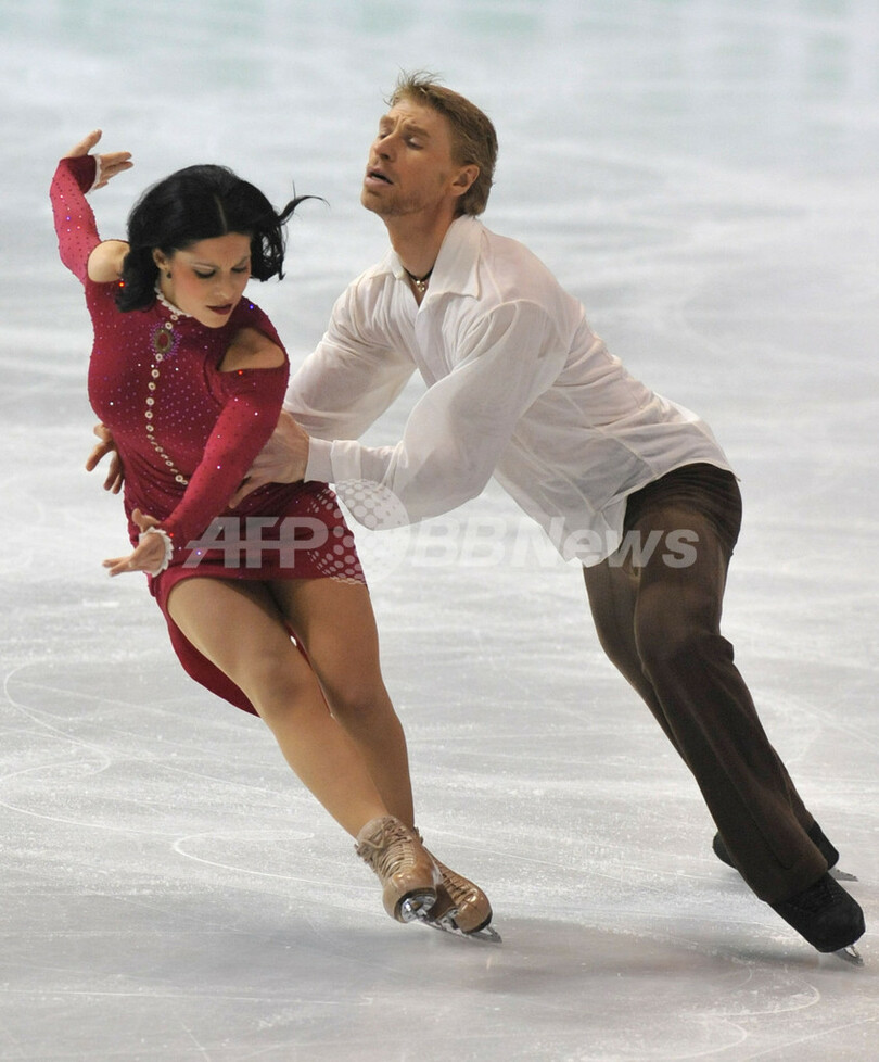 ドムニナ／シャバリン組 欧州選手権アイスダンスで逆転優勝