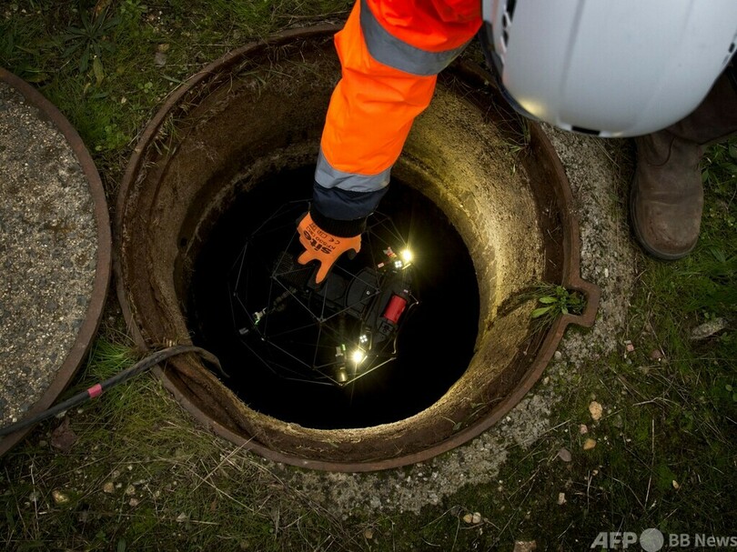 無人機による下水道の点検作業を公開、フランス