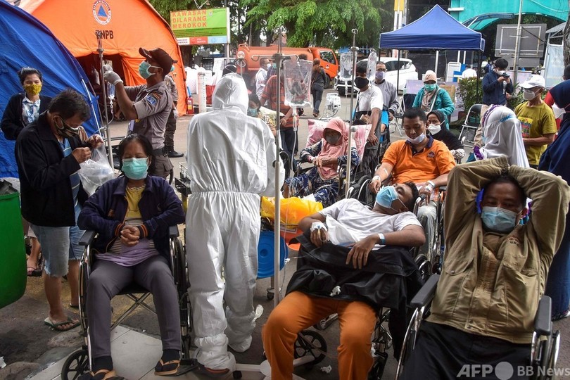 コロナ1日の新規感染2.1万人、過去最多 インドネシア