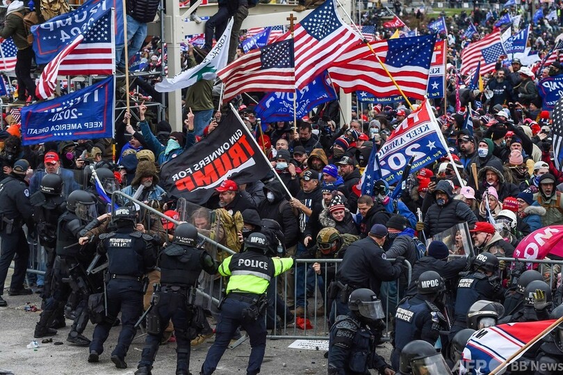 トランプ氏、議会突入の支持者に「家に帰る」よう呼び掛け