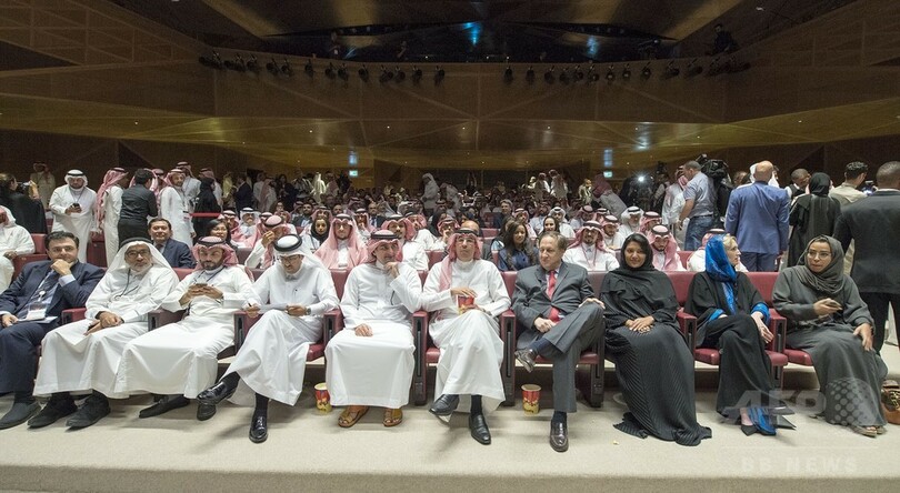 サウジで35年ぶりに映画館開設 初の試写会に ブラックパンサー 写真8枚 国際ニュース Afpbb News