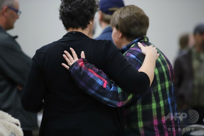 アイスホッケーチームのバスとトレーラーが衝突、死者15人に カナダ