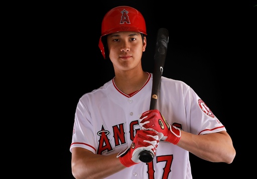 MLB - 大谷翔平☆メジャー公式フォト 写真 2018 メジャー初1勝 featured_image.jpg