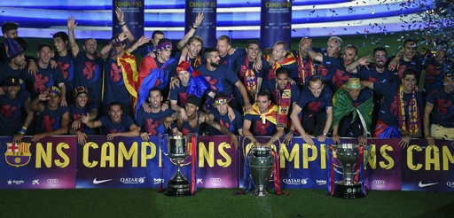 3冠達成のFCバルセロナが凱旋 写真20枚 国際ニュース：AFPBB News