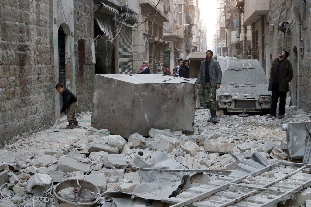 シリア内戦の死者、2014年は過去最多の7万6000人 シリア内戦の死者、2014年は過去最多の7万6000人