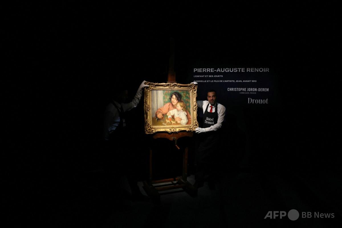 知られていなかったルノワール作品、3億2500万円で落札 写真2枚 国際