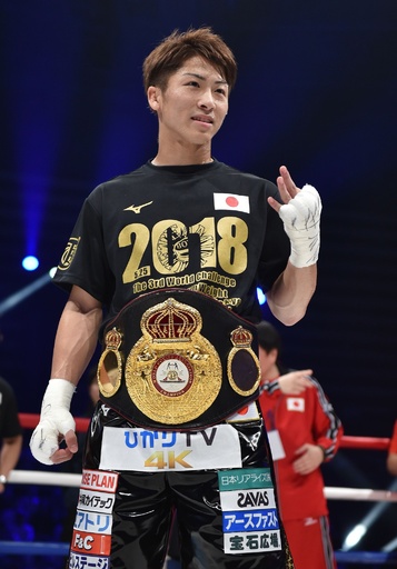 井上尚弥が日本人最速の3階級制覇！ 王者に1回TKO勝ち 写真12枚 国際