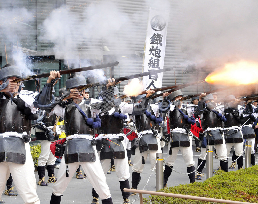 江戸時代の鉄砲隊を再現、都内イベント開催 写真4枚 国際ニュース