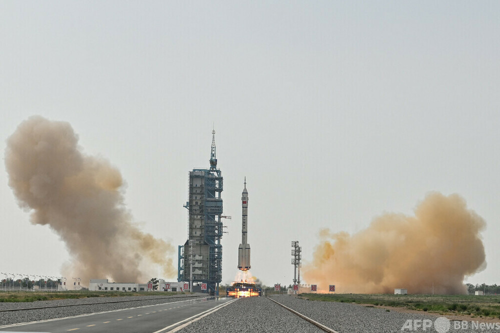 中国の有人宇宙船「神舟16号」打ち上げ 初の民間飛行士搭乗 写真7枚 国際ニュース：AFPBB News