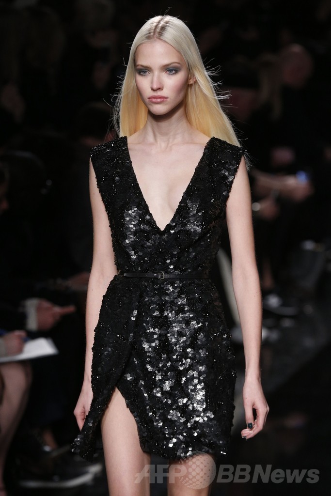  ＜14/15年秋冬パリコレクション＞エリー・サーブ