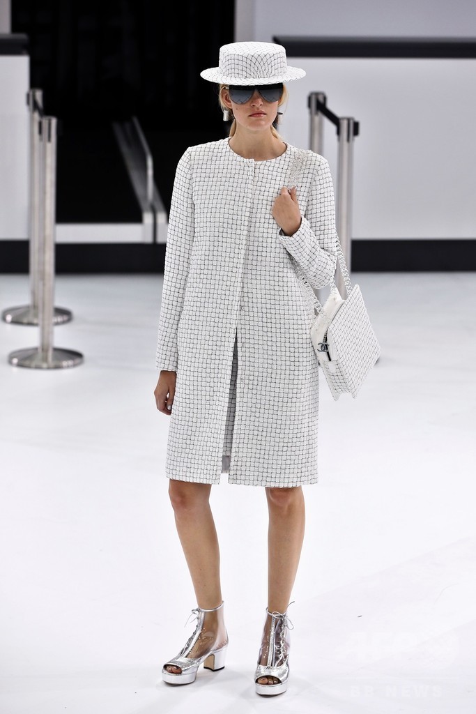 「シャネル」16年春夏コレクション