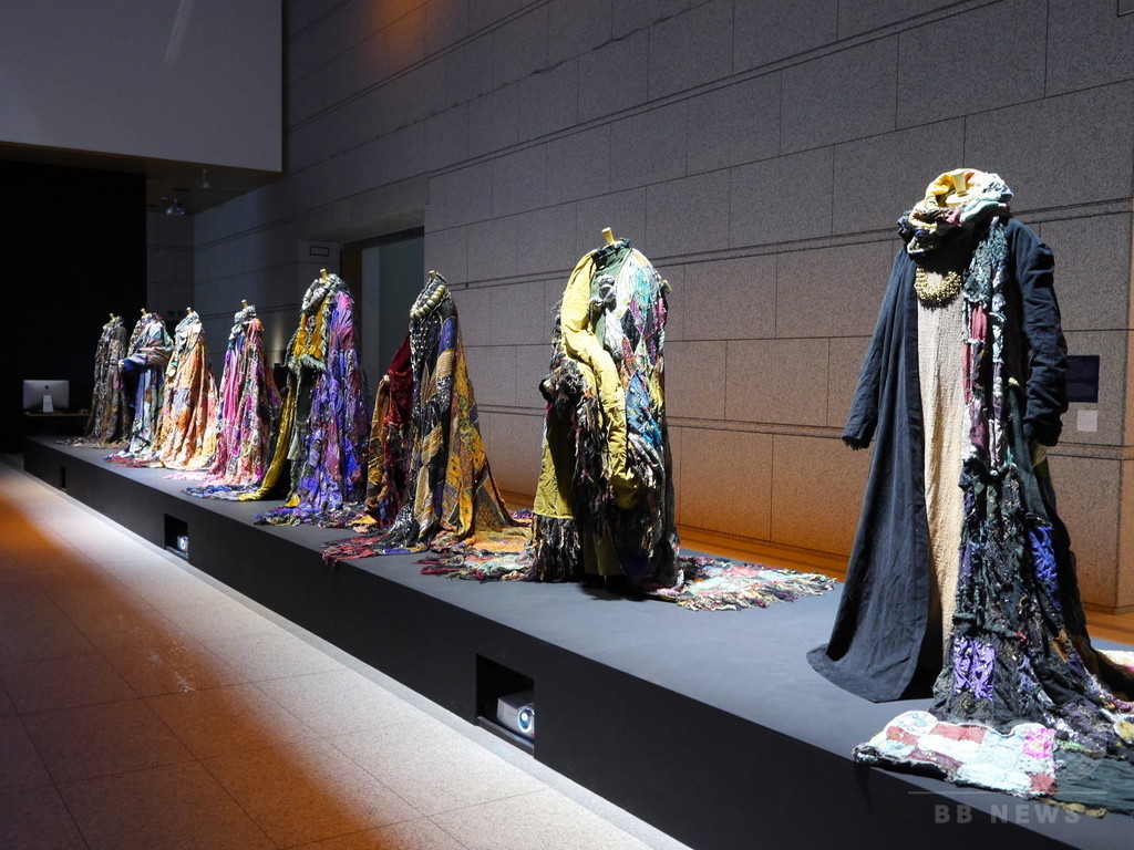 東京都現代美術館で「山口小夜子 未来を着る人」展、6月28日まで