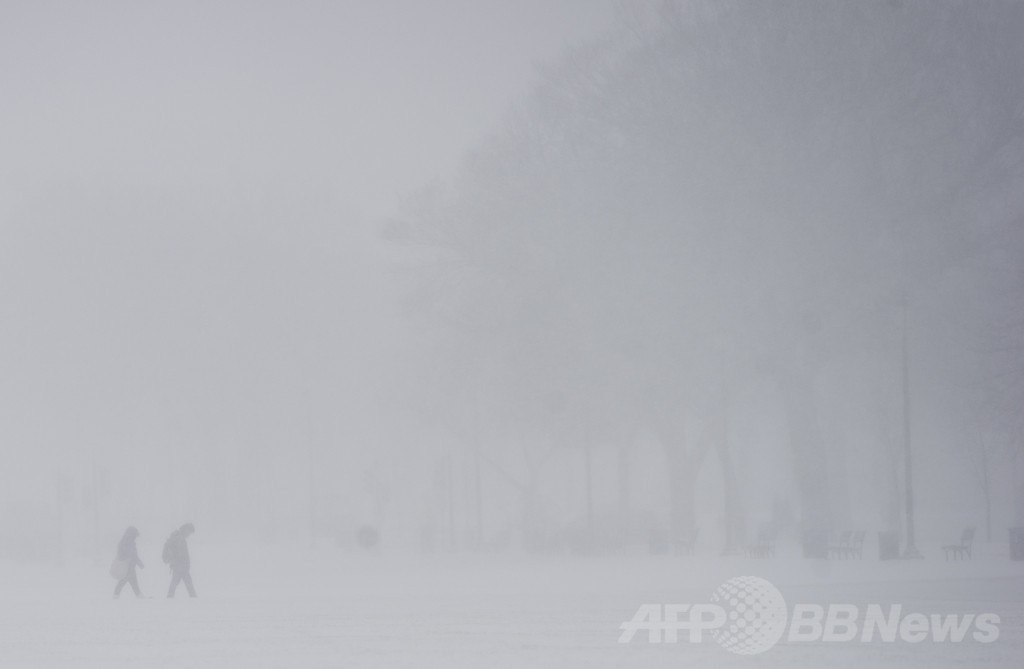 米北東部に吹雪、政府機関など閉鎖