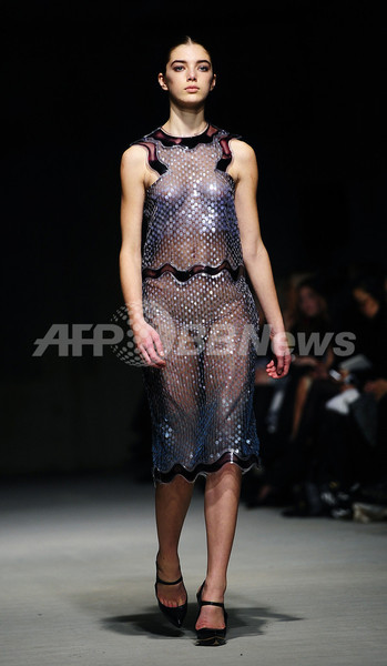 ＜11/12年秋冬ロンドンコレクション＞クリストファー・ケイン