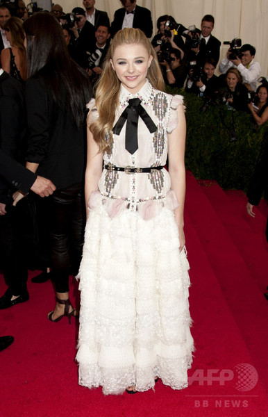 「コーチ」新広告にクロエ・グレース・モレッツを起用