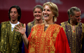 開会式に参加する大会第2シードのスベトラナ・クズネツォワ（%%Svetlana Kuznetsova%%、ロシア）。(c)AFP/KARIM JAAFAR