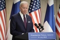 フィンランドの首都ヘルシンキで、共同記者会見に臨むジョー・バイデン米大統領（2023年7月13日撮影）。(c)ANDREW CABALLERO-REYNOLDS / AFP