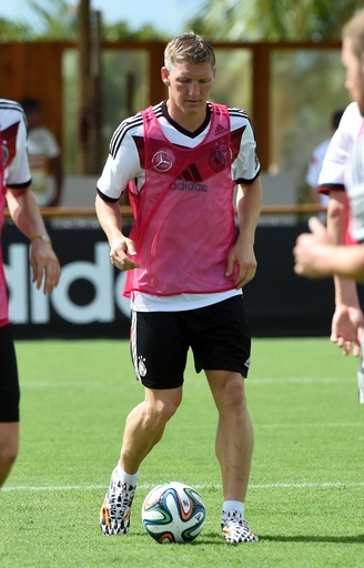 ヘリで搬送されたシュバインシュタイガー、ポルトガル戦は出場可能