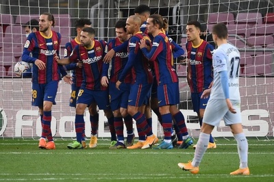 メッシがペレ氏の大記録に並ぶ バルサはバレンシアとドロー